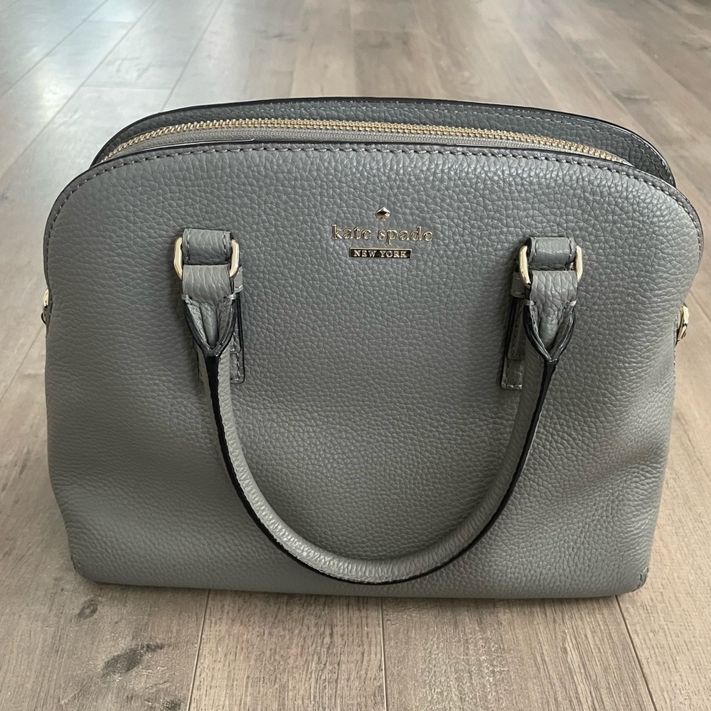 Stunning Kate Spade Grey Pebbled Dome Purse - Picture 2 of 7